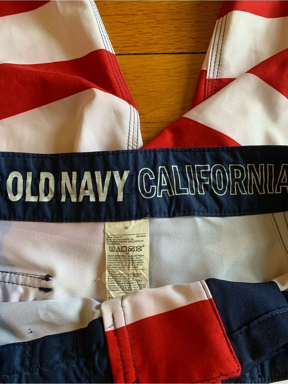 Old Navy Men's American Flag Board Shorts - Red, White & Blue (30”)